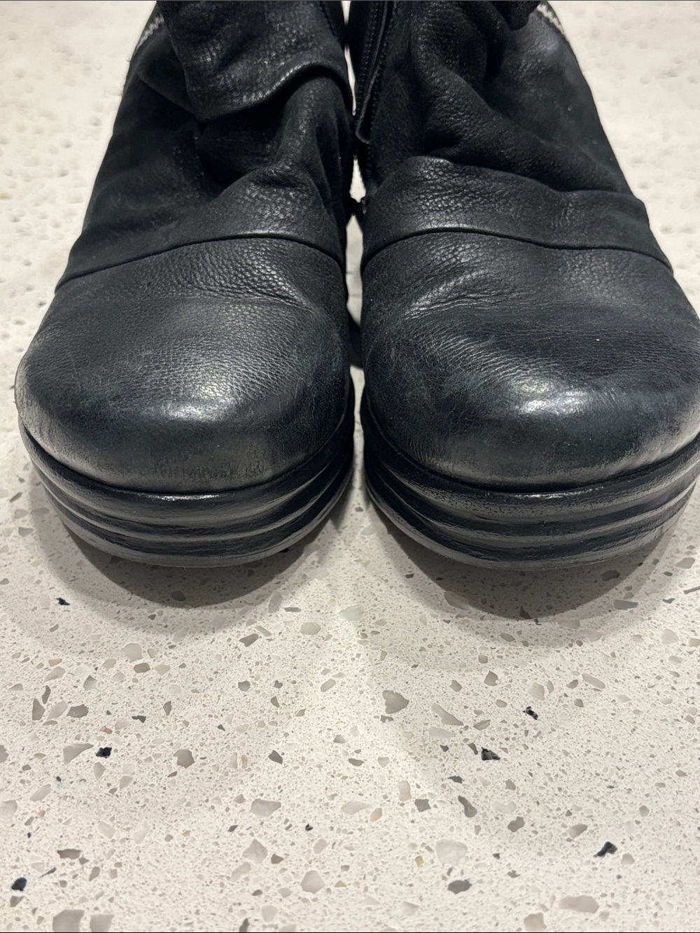 Miz Mooz Zuzu Women’s Black Leather Zipper Ankle & Booties Boot - Picture 15 of 16